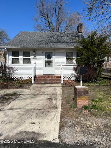 216 Longboat Avenue, Beachwood, NJ 08722