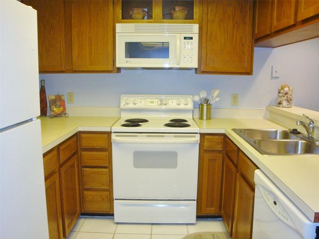270 WOODLAKE WYNDE, Oldsmar, FL 34677