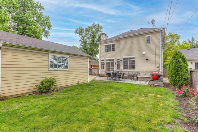 1341 Brophy Avenue, Park Ridge, IL 60068