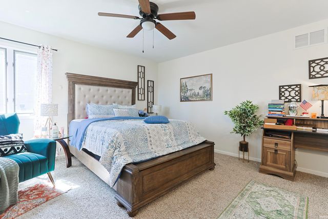 52854 Farmingdale Drive, Granger, IN 46530