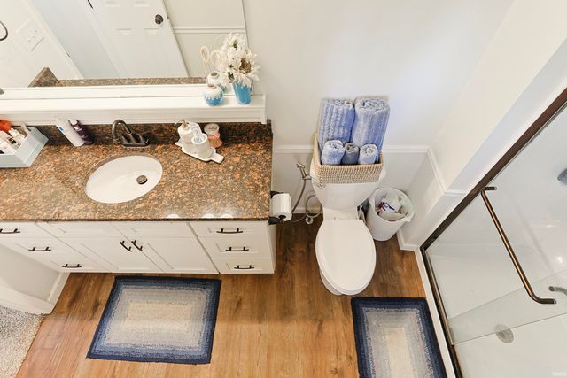 52854 Farmingdale Drive, Granger, IN 46530