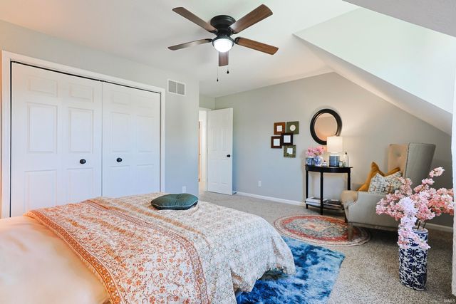 52854 Farmingdale Drive, Granger, IN 46530