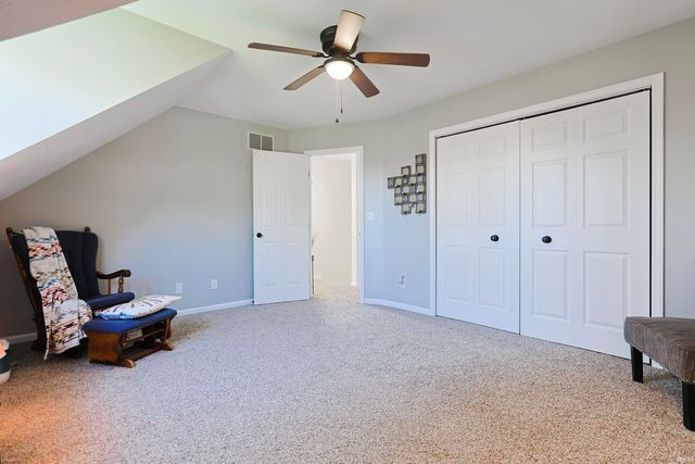 52854 Farmingdale Drive, Granger, IN 46530