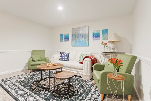 52854 Farmingdale Drive, Granger, IN 46530