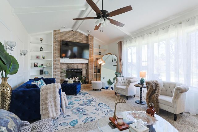 52854 Farmingdale Drive, Granger, IN 46530