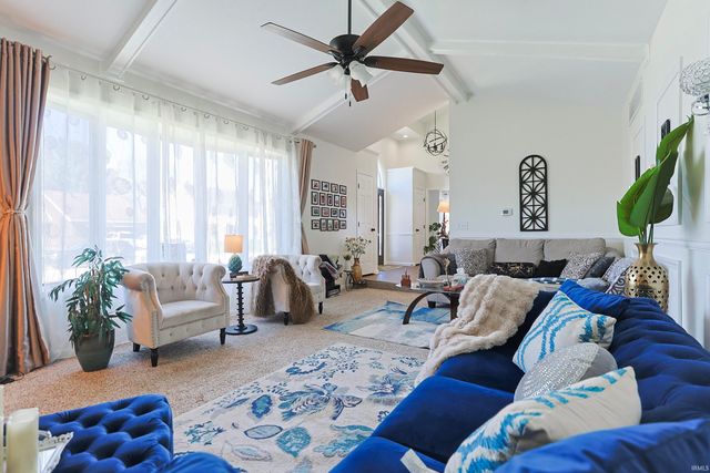 52854 Farmingdale Drive, Granger, IN 46530