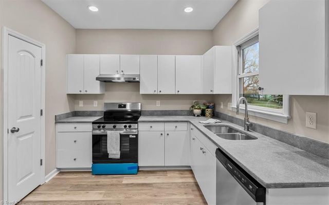 2127 McConnell Road, Greensboro, NC 27401