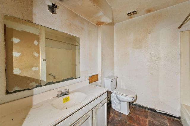 9409 Kentshire Drive, Houston, TX 77078