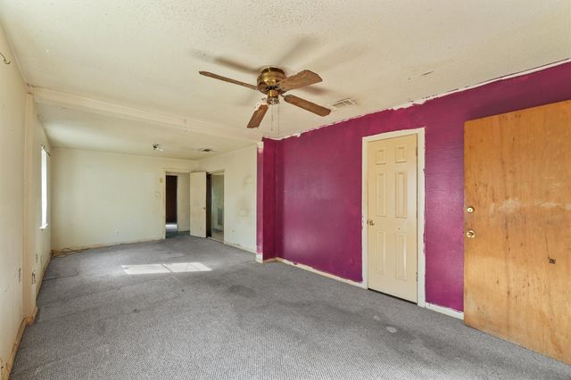 9409 Kentshire Drive, Houston, TX 77078