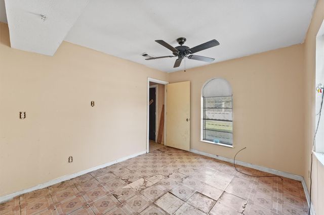 9409 Kentshire Drive, Houston, TX 77078