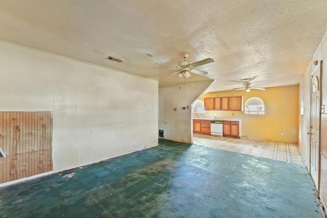 9409 Kentshire Drive, Houston, TX 77078