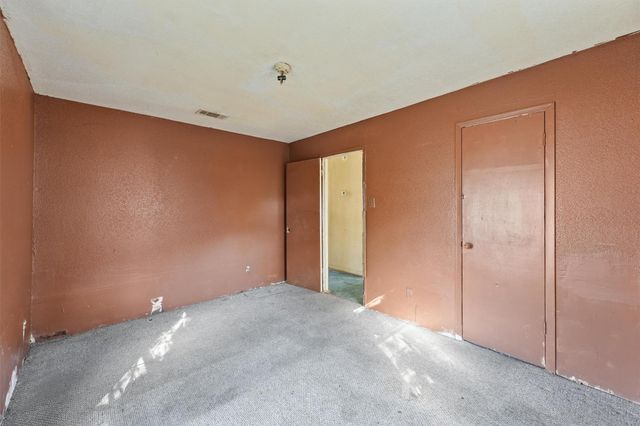 9409 Kentshire Drive, Houston, TX 77078