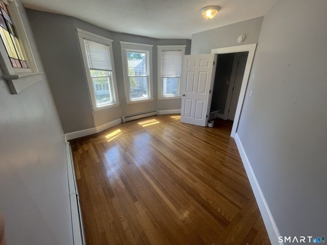89 Beacon Street 2nd Floor, Hamden, CT 06514