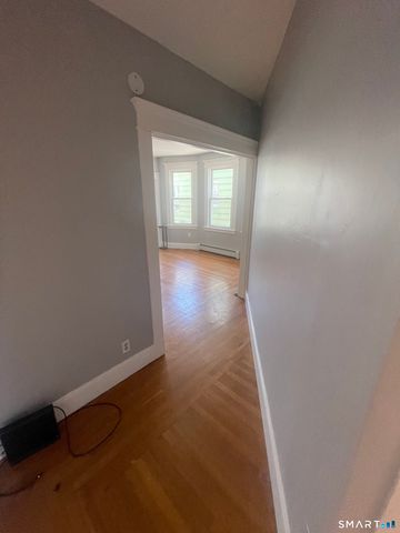 89 Beacon Street 2nd Floor, Hamden, CT 06514