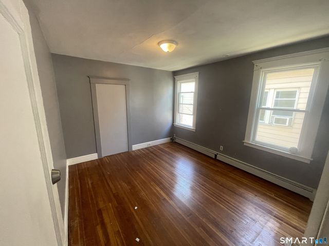 89 Beacon Street 2nd Floor, Hamden, CT 06514