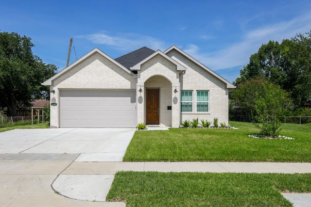2303 Cunningham Drive, Pearland, TX 77581
