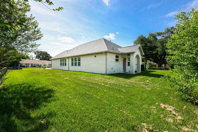 2303 Cunningham Drive, Pearland, TX 77581