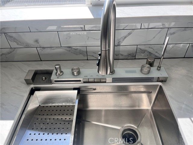 21305 Wren Street, Apple Valley, CA 92308