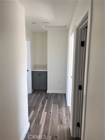 21305 Wren Street, Apple Valley, CA 92308