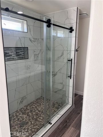 21305 Wren Street, Apple Valley, CA 92308