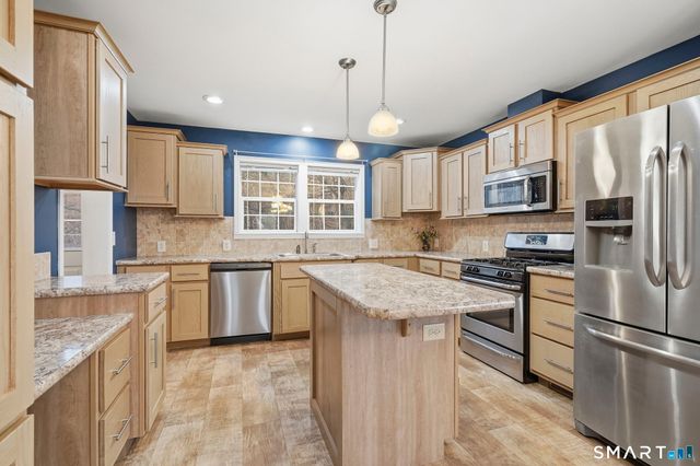 2 Greenlawn Drive, Danbury, CT 06810