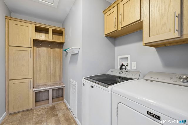 2 Greenlawn Drive, Danbury, CT 06810