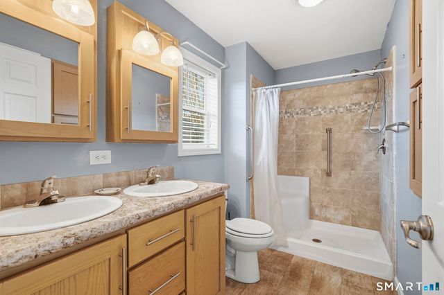 2 Greenlawn Drive, Danbury, CT 06810