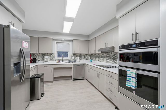 2 Greenlawn Drive, Danbury, CT 06810