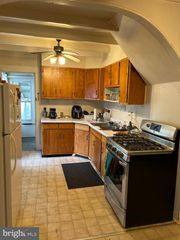11 GENTIAN ST, Browns Mills, NJ 08015