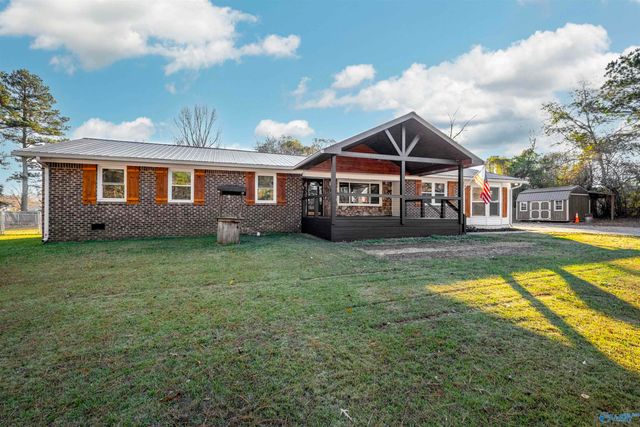 1107 Dale Drive, Glencoe, AL 35905