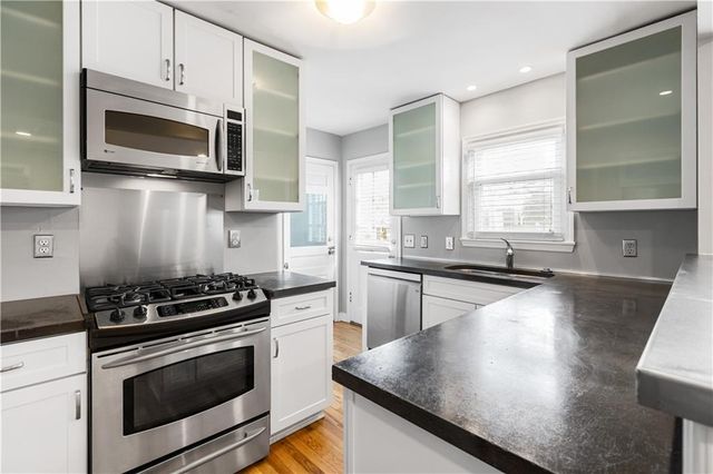 5925 Catalina Street, Fairway, KS 66205