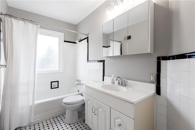 5925 Catalina Street, Fairway, KS 66205