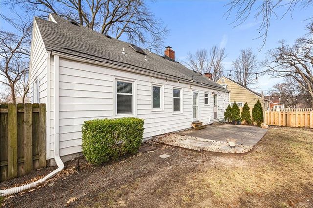 5925 Catalina Street, Fairway, KS 66205