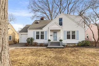 5925 Catalina Street, Fairway, KS 66205