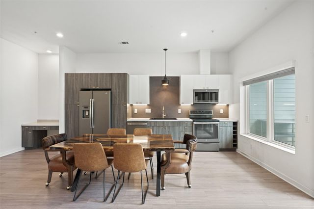 4361 S Congress Ave 111, Austin, TX 78745