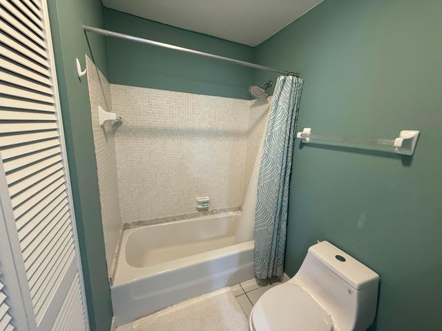 2521 Pansey Lane 7-a, Delray Beach, FL 33445