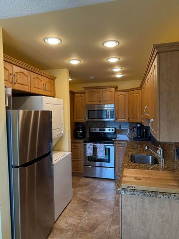 2521 Pansey Lane 7-a, Delray Beach, FL 33445