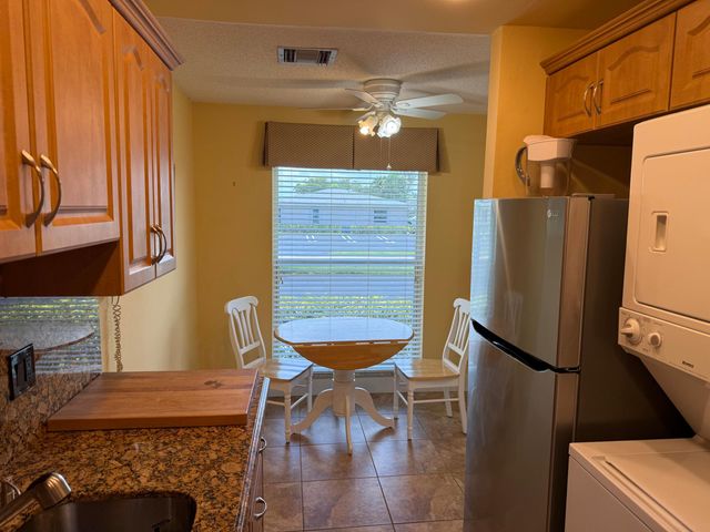 2521 Pansey Lane 7-a, Delray Beach, FL 33445