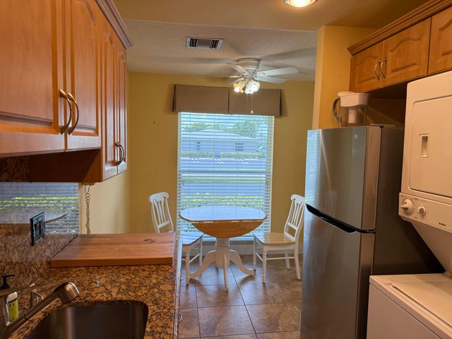 2521 Pansey Lane 7-a, Delray Beach, FL 33445