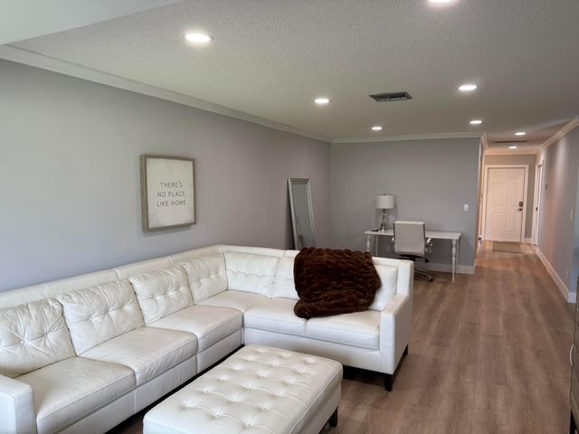 2521 Pansey Lane 7-a, Delray Beach, FL 33445