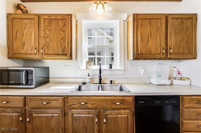 203 Hager Street, Hubbard, OH 44425