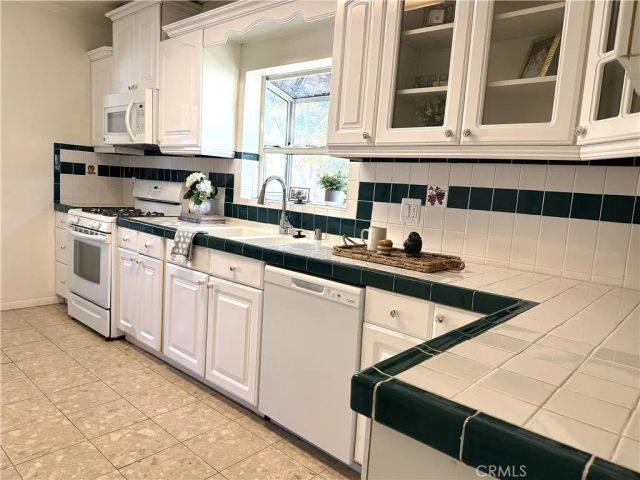 4202 Locust, Long Beach, CA 90807