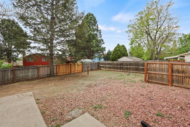 5427 Saddle Horn Avenue, Colorado Springs, CO 80915