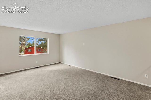 5427 Saddle Horn Avenue, Colorado Springs, CO 80915