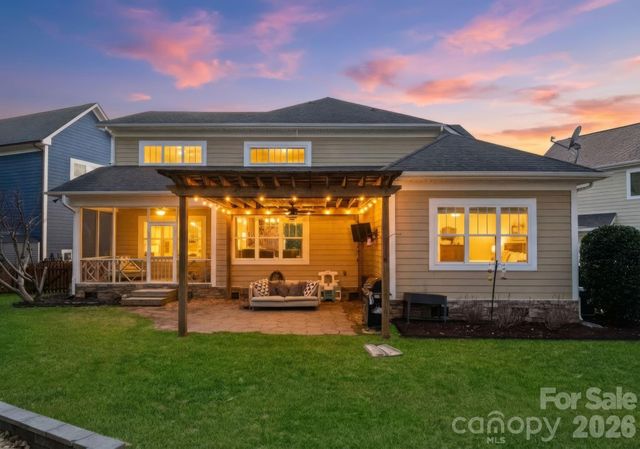 18047 Northport Drive, Cornelius, NC 28031