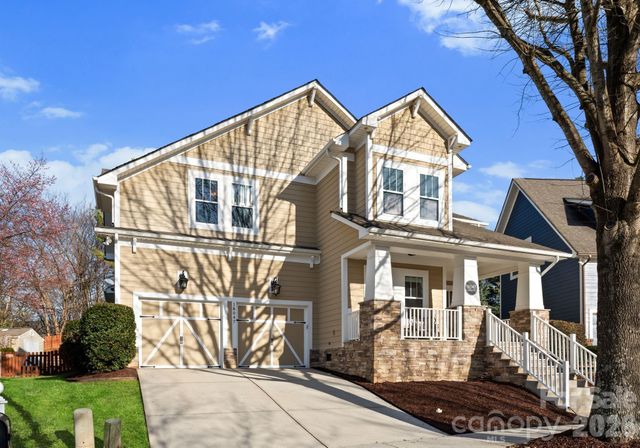 18047 Northport Drive, Cornelius, NC 28031