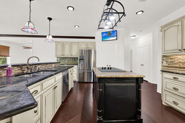 6413 Shoreline Drive, Little Elm, TX 75068