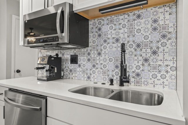 8126 W Glen AVENUE, Milwaukee, WI 53218