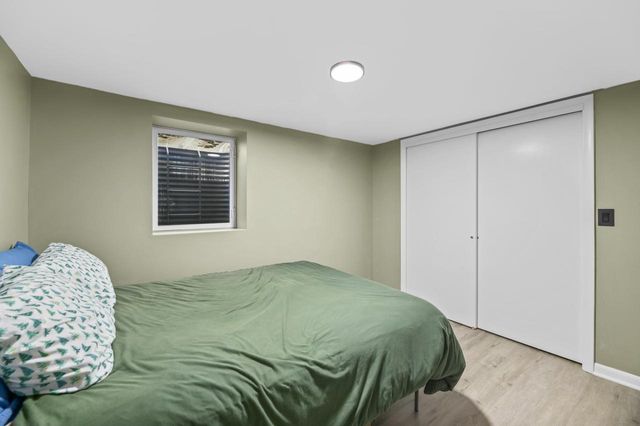 8126 W Glen AVENUE, Milwaukee, WI 53218