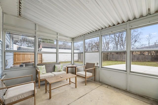 8126 W Glen AVENUE, Milwaukee, WI 53218